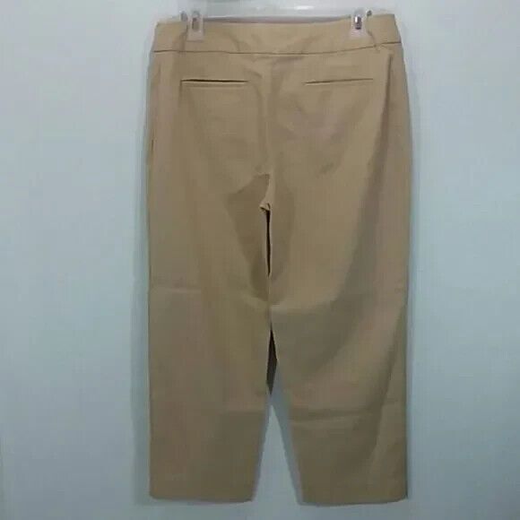 multiplicity women's size 10 Capri pants beige - Picture 3 of 11